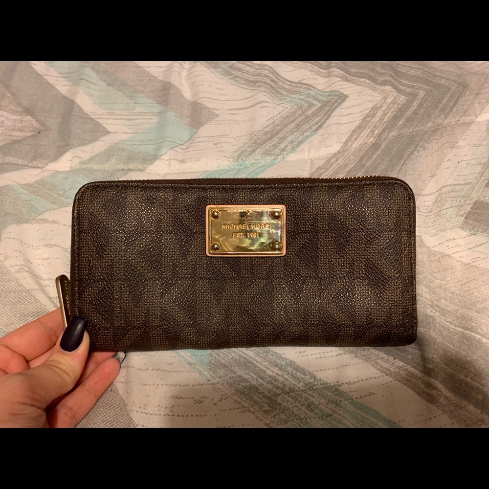 Michael Kors wallet